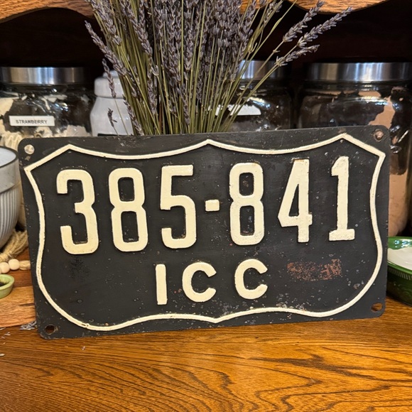 Interstate Commerce Commission Other - Vintage 1930’s-40’s vintage Interstate Commerce Commission (ICC) truck plate